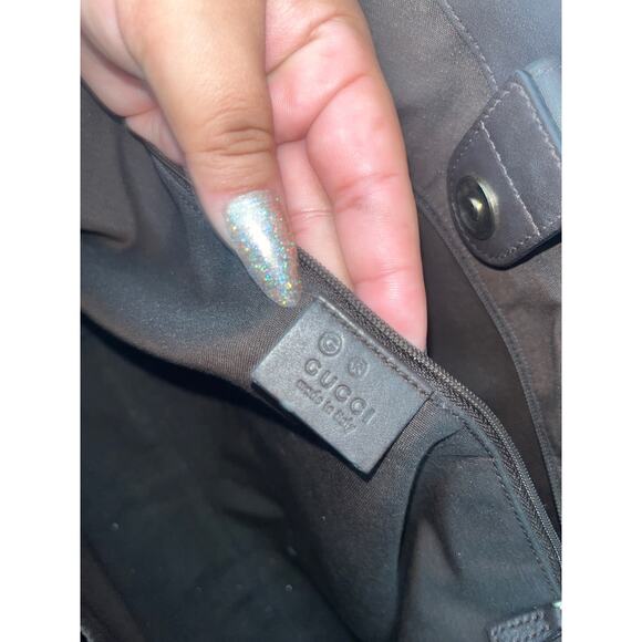 Gucci GG Canvas Shoulder Bag - Picture 7 of 13